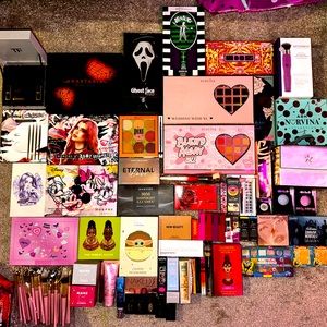 Large makeup bundle